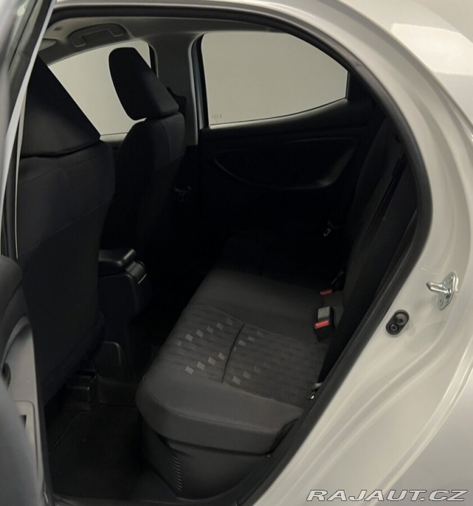 Toyota Yaris 1,5 Hybrid AT Comfort 2025
