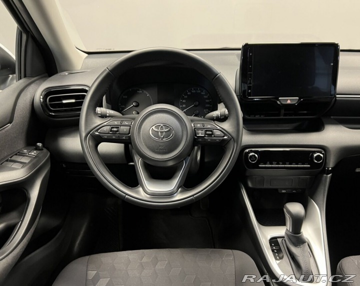 Toyota Yaris 1,5 Hybrid AT Comfort 2025