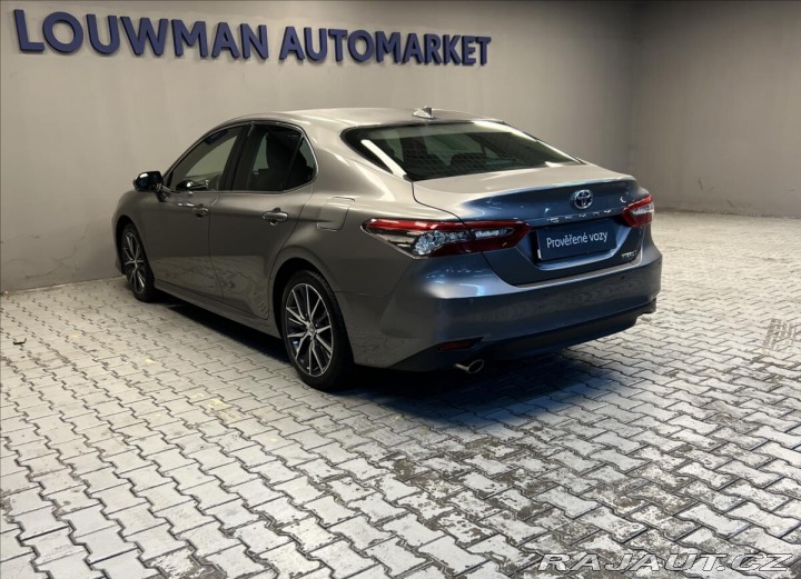 Toyota Camry 2,5 Hybrid AT EXECUTIVE 2022