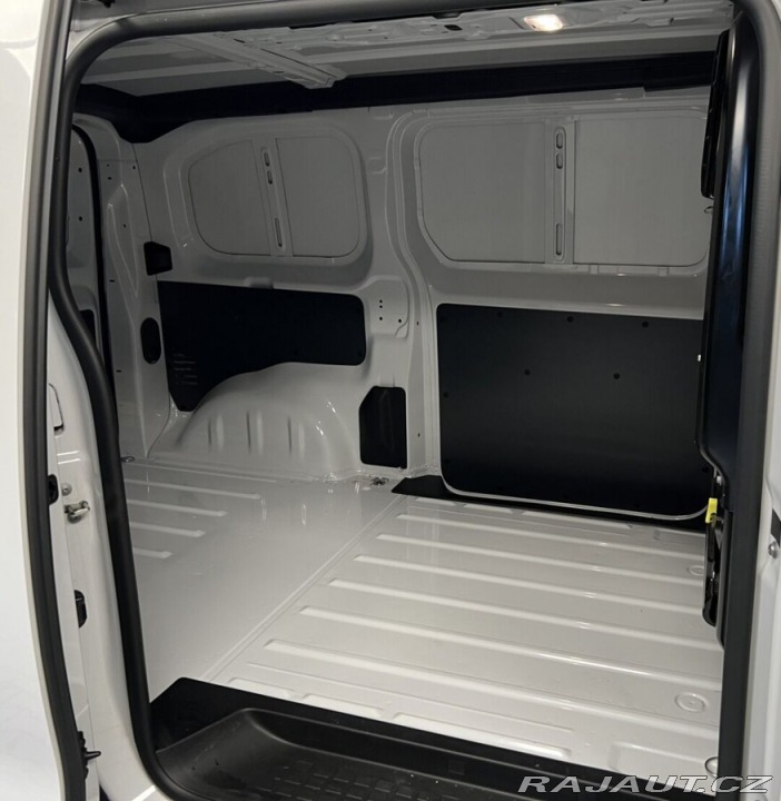 Toyota ProAce 1.5 D4D 120 6st. man. L1 2025