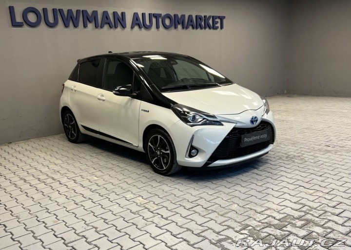 Toyota Yaris Hybrid AT Selection Smart 2018