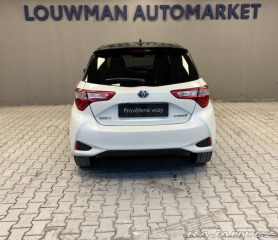 Toyota Yaris Hybrid AT Selection Smart 2018