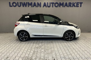 Toyota Yaris Hybrid AT Selection Smart 2018