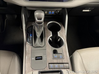 Toyota Highlander 2,5 Hybrid AT PRESTIGE AW 2022