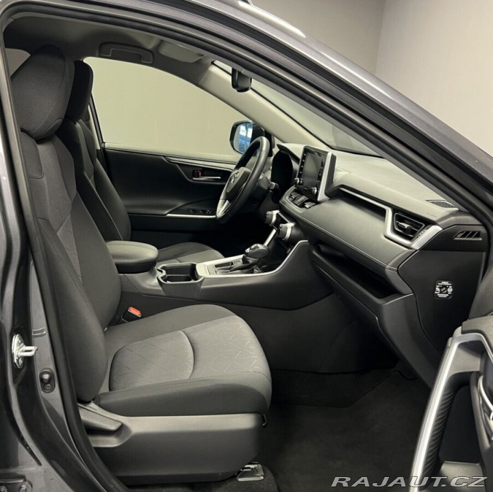 Toyota RAV4 2,0i AT Comfort 2021