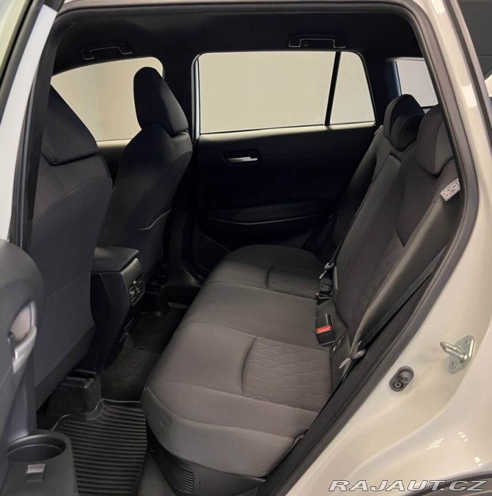 Toyota Corolla Cross 1,8 Hybrid AT Comfort Bus 2023