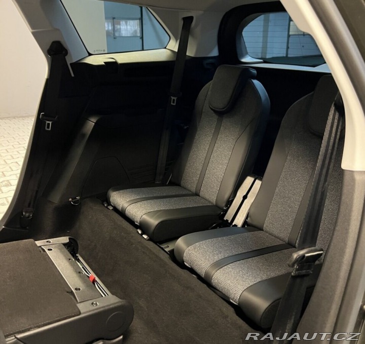 Peugeot 5008 1.5 AT ALLURE BlueHDi 130 2020