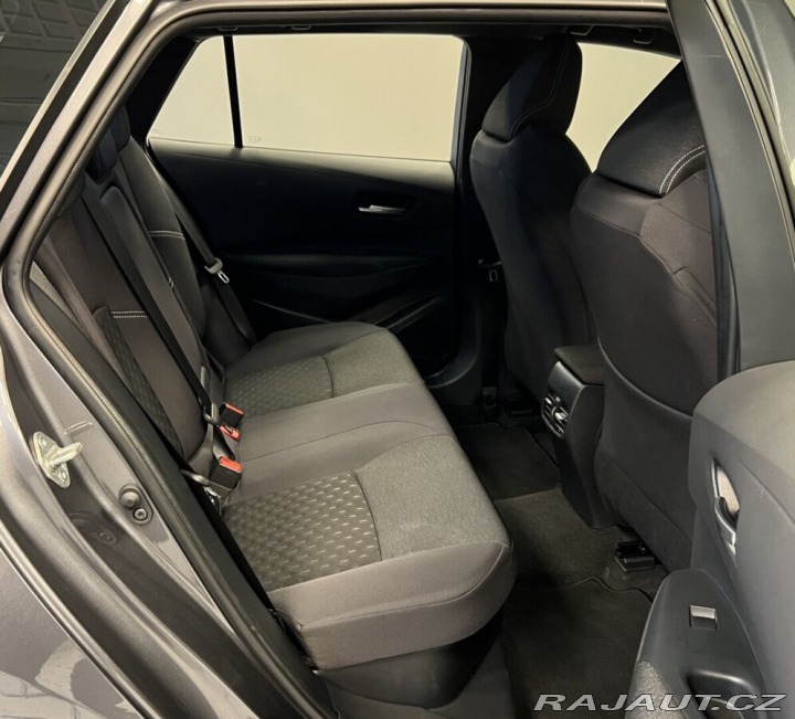 Toyota Corolla TS 1,8 Hybrid AT Comfort 2025