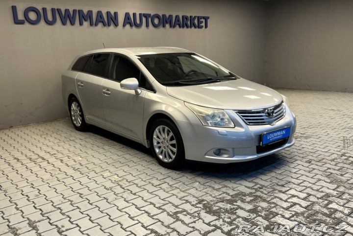 Toyota Avensis 1.8 VVT-i Sol 2011