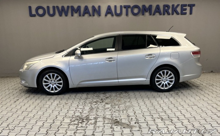 Toyota Avensis 1.8 VVT-i Sol 2011