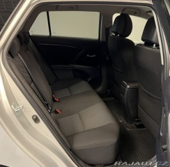 Toyota Avensis 1.8 VVT-i Sol 2011