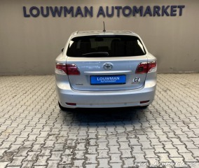 Toyota Avensis 1.8 VVT-i Sol 2011