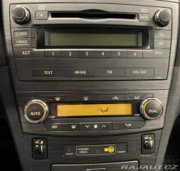 Toyota Avensis 1.8 VVT-i Sol 2011
