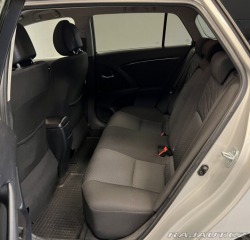 Toyota Avensis 1.8 VVT-i Sol 2011