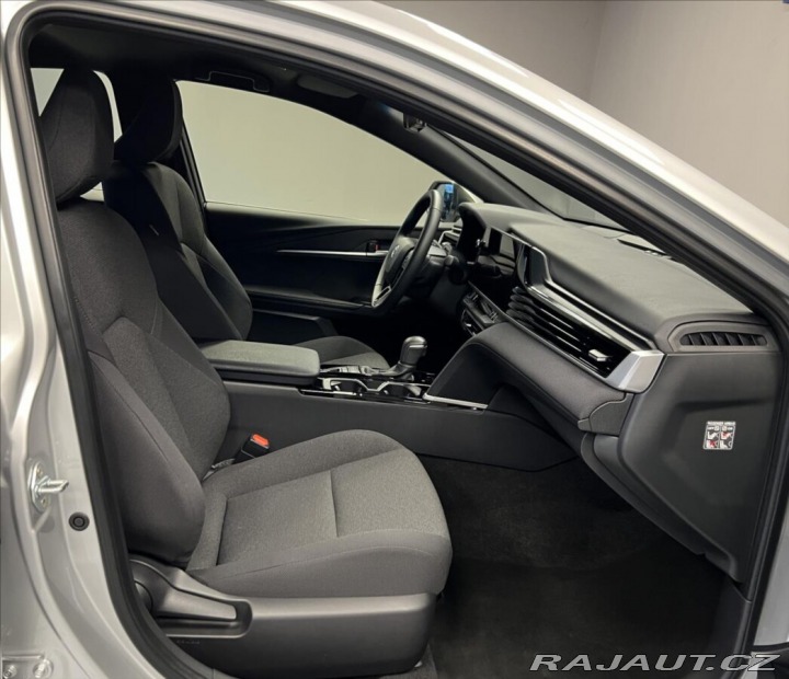 Toyota Camry 2,5 Hybrid AT COMFORT 2025