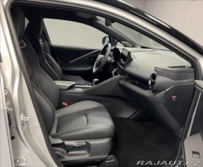 Toyota C-HR 2,0 HEV AWD EXECUTIVE PRE 2025