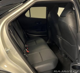 Toyota C-HR 2,0 HEV AWD EXECUTIVE PRE 2025