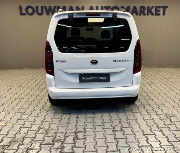 Toyota ProAce City Verso 1,5 D 8AT FAMILY L1 2022