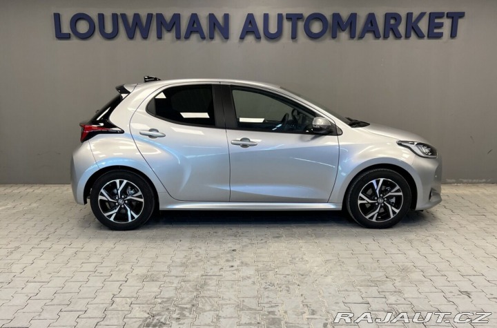 Toyota Yaris Hybrid e-CVT Style 2025
