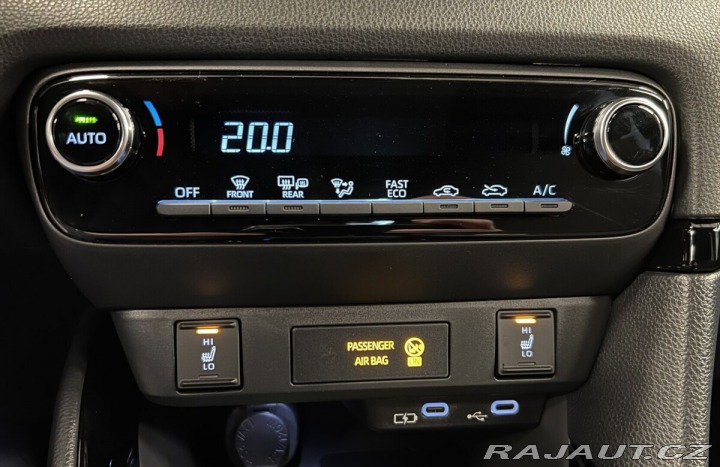 Toyota Yaris Hybrid e-CVT Style 2025