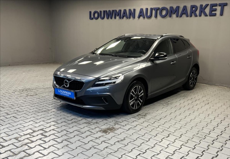 Volvo V40 2,0 AT CROSS COUNTRY