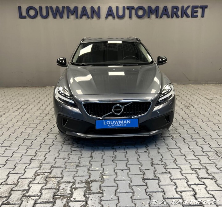Volvo V40 2,0 AT CROSS COUNTRY 2018