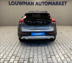 Volvo V40 2,0 AT CROSS COUNTRY 2018