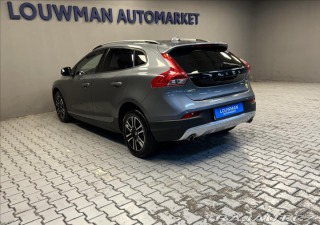 Volvo V40 2,0 AT CROSS COUNTRY 2018