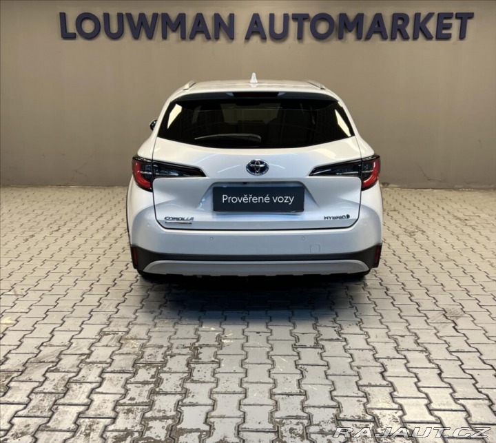 Toyota Corolla 1,8 Hybrid AT TREK  COMBI 2023