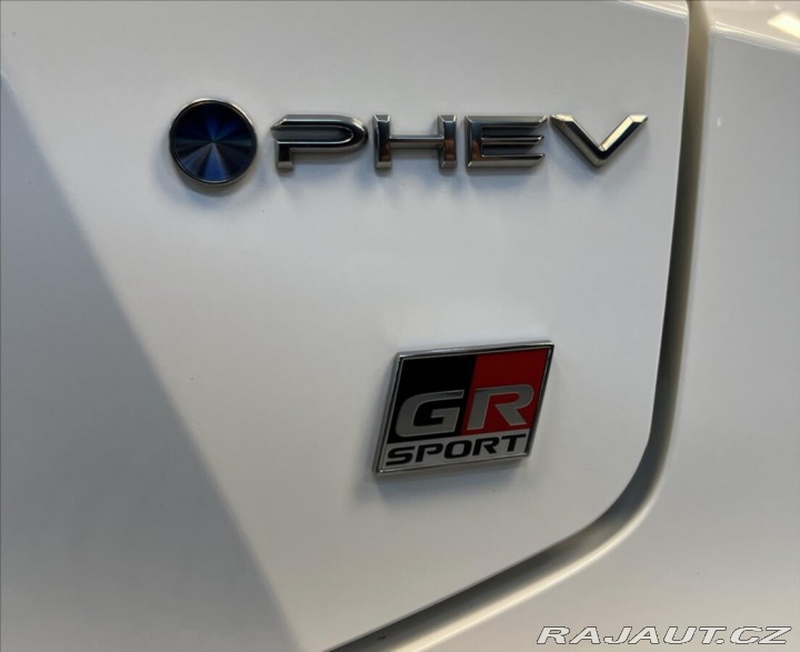 Toyota C-HR 2,0 PHEV GR SPORT VIP 2025