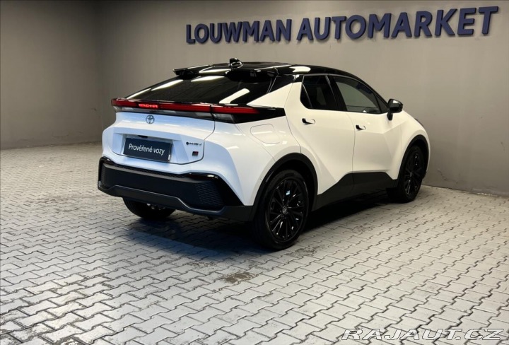 Toyota C-HR 2,0 PHEV GR SPORT VIP 2025