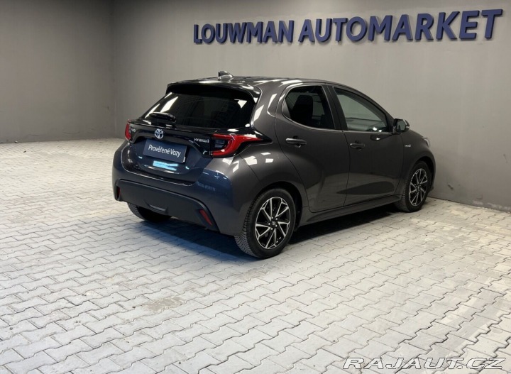 Toyota Yaris 1.5 Hybrid AT COMFORT STY 2020