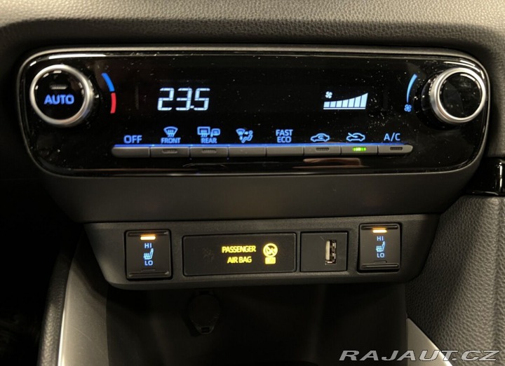 Toyota Yaris 1.5 Hybrid AT COMFORT STY 2020
