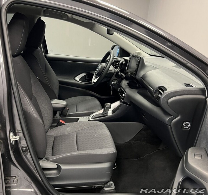 Toyota Yaris 1.5 Hybrid AT COMFORT STY 2020