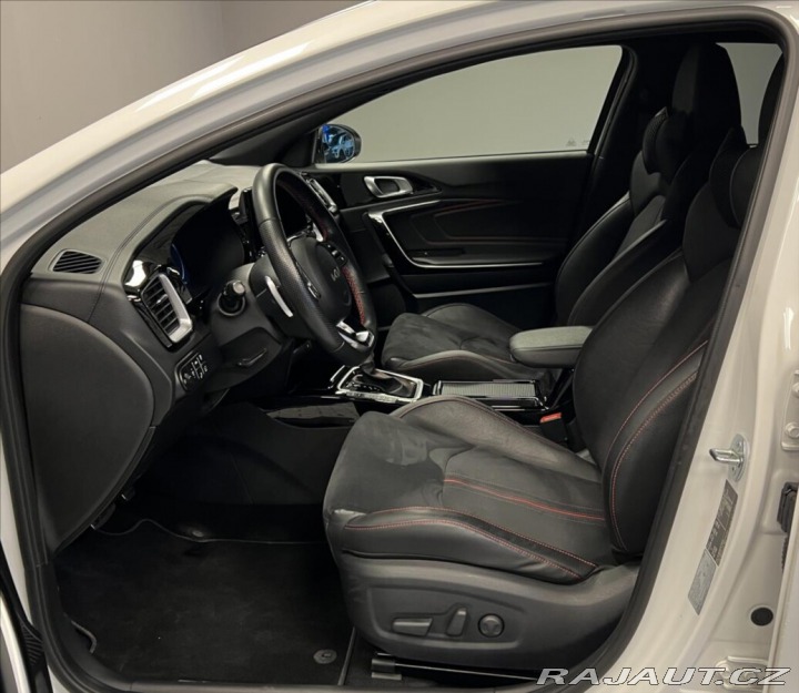 Kia ProCeed 1,6 T-GDI AT GT 2023