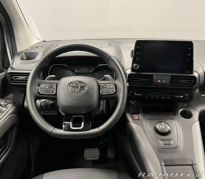 Toyota ProAce City Verso 1,5 8AT FAMILY L1 PANO 2024