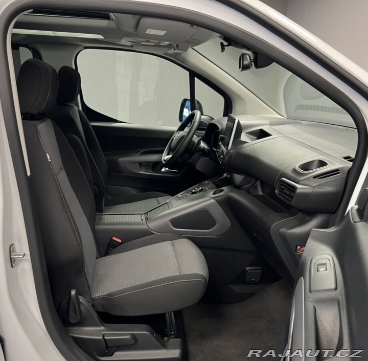 Toyota ProAce City Verso 1,5 8AT FAMILY L1 PANO 2024