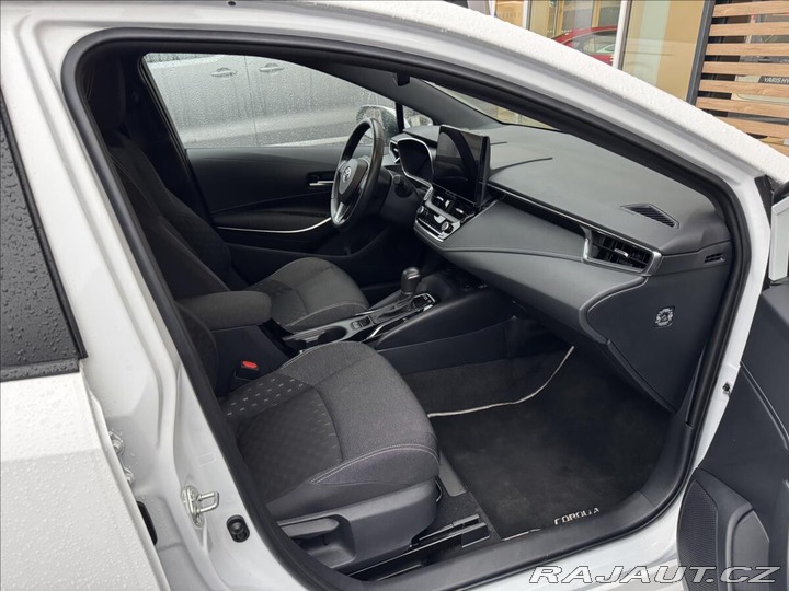 Toyota Corolla 1,8 HB AT COMFORT TECH 2024