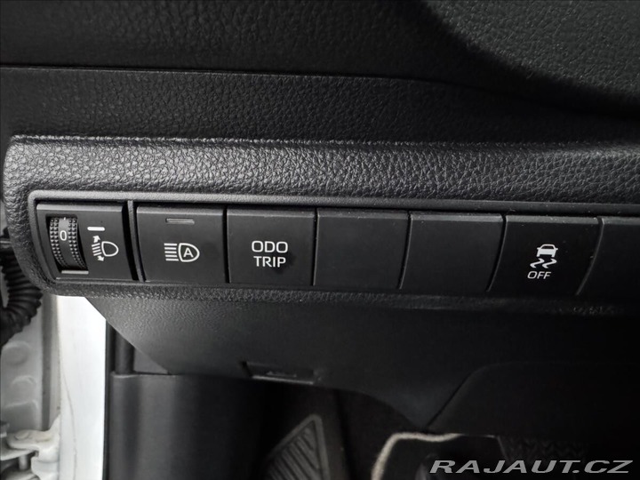 Toyota Corolla 1,8 HB AT COMFORT TECH 2024