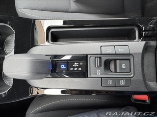 Toyota Prius 2,0 PRESTIGE 2024