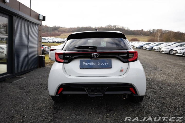 Toyota Yaris 1,5 AT GR SPORT 2022