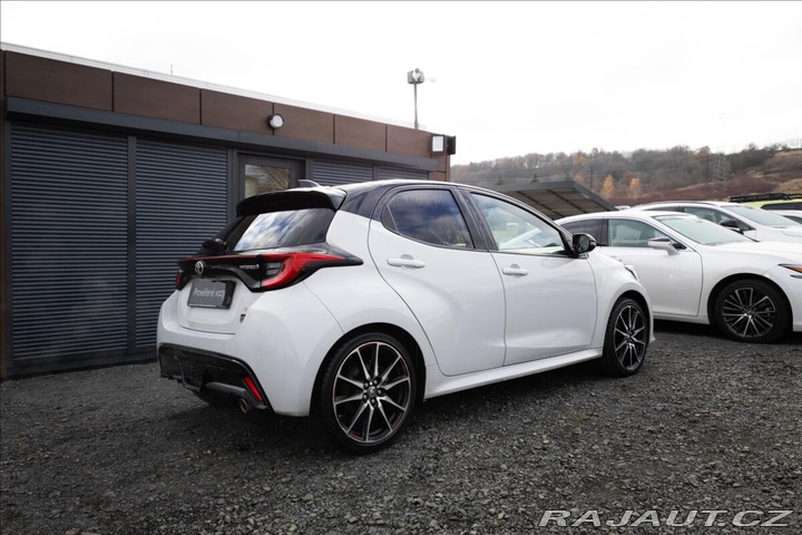 Toyota Yaris 1,5 AT GR SPORT 2022