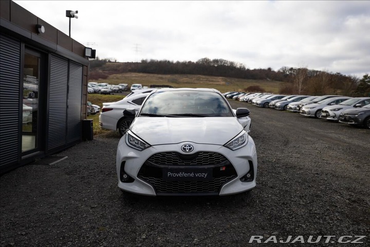 Toyota Yaris 1,5 AT GR SPORT 2022