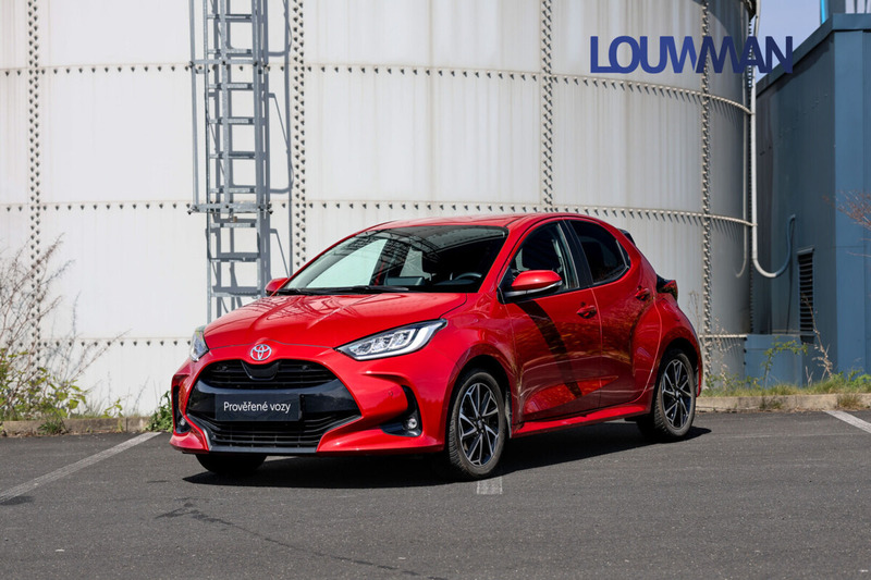 Toyota Yaris AT STYLE