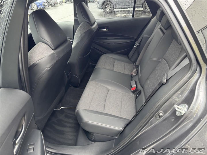 Toyota Corolla 1,8 AT STYLE TS 2023