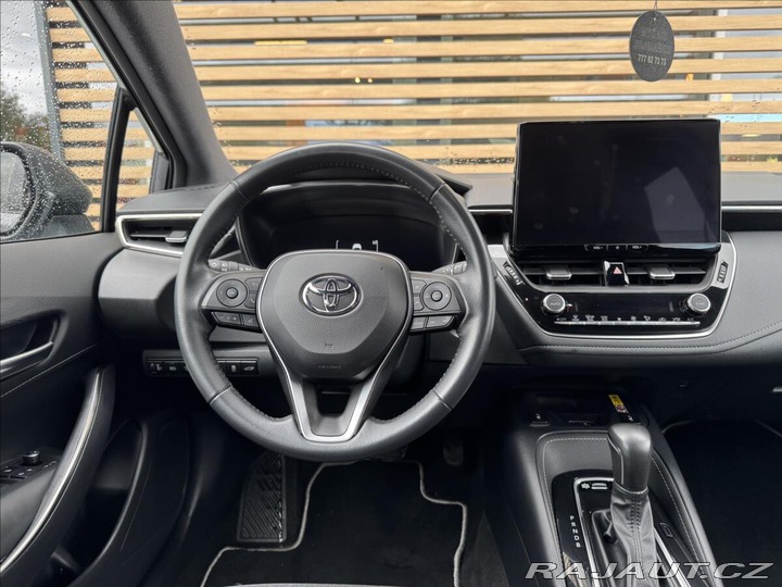 Toyota Corolla 1,8 AT STYLE TS 2023
