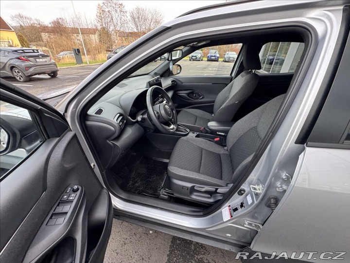 Toyota Yaris Cross 1,5 AT STYLE 2024