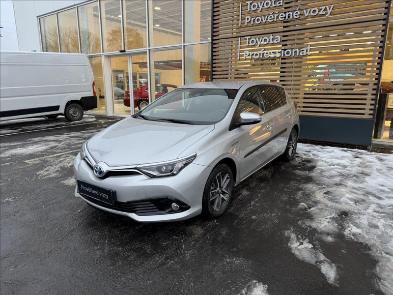 Toyota Auris 1,8 AT ACTIVE TREND +