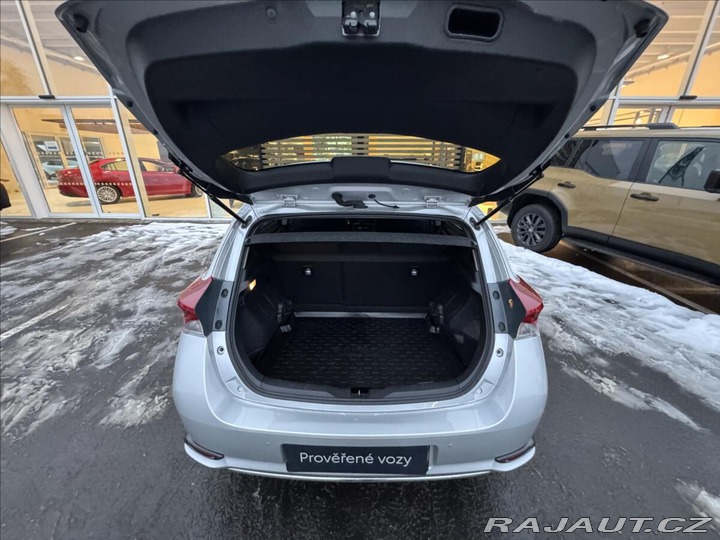 Toyota Auris 1,8 AT ACTIVE TREND + 2017