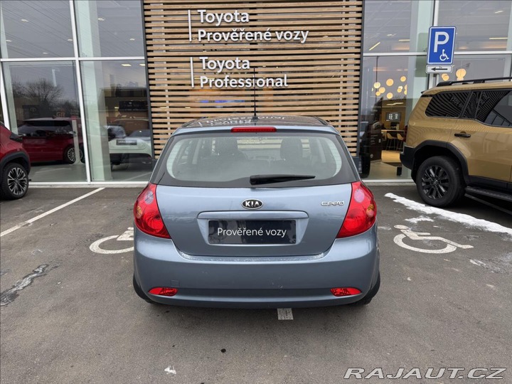 Kia Ceed 1,4 2009
